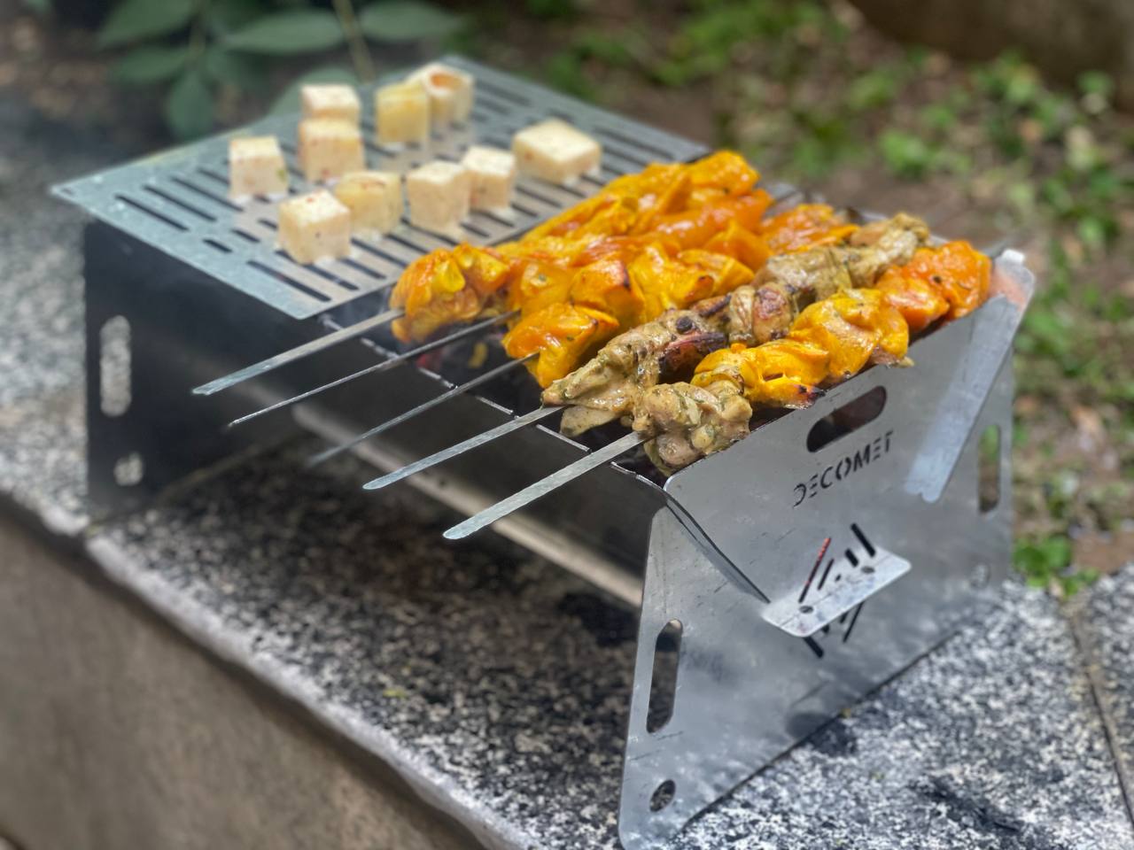 جوجه کباب روی منقل