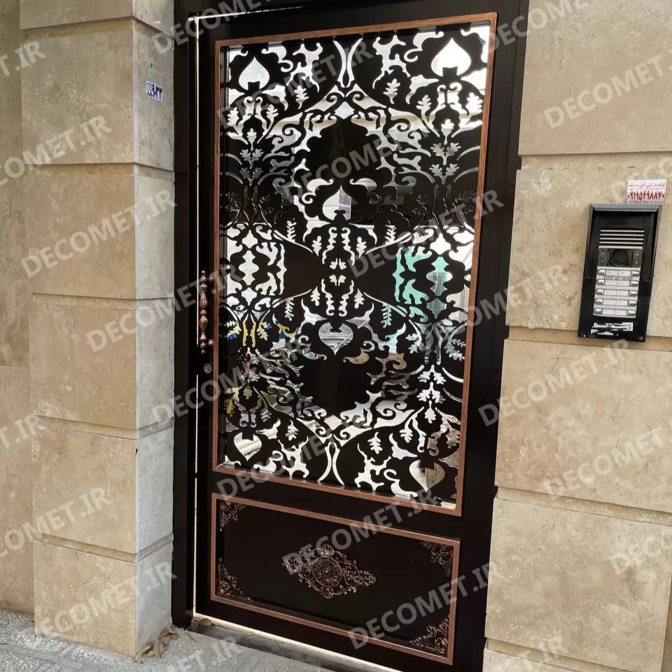 درب نفررو فلزی